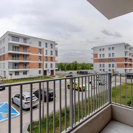 Harmony Park Modern By Bookinghost דירה שורזוב